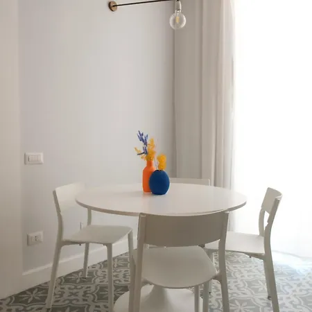 Maculata House