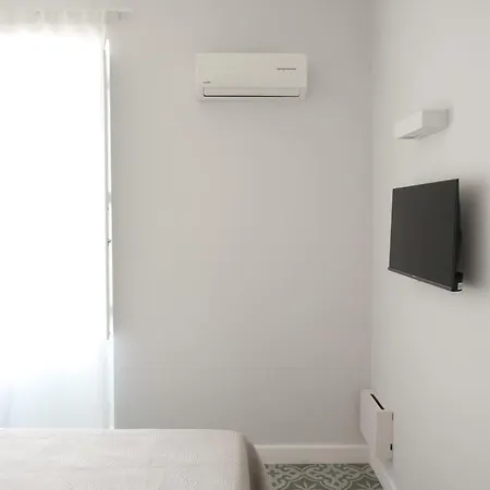 Maculata House